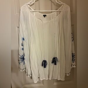 Hannah White Blouse with‎ Blue Floral Embroidery